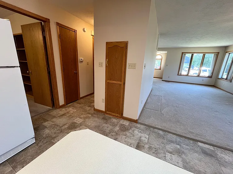 301 N Cherry St — Photo 11