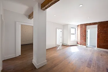 Rented by R New York