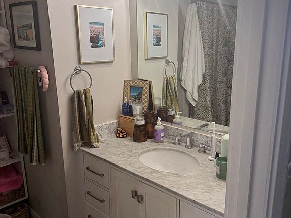 5th image of 135 Havre St #1