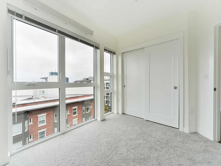 Encore Belltown Apartments — Photo 14