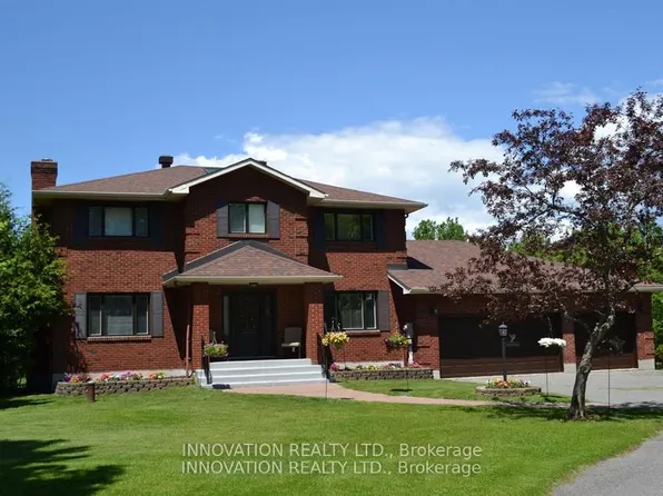 7 Grierson Ln, Ottawa, ON K2W 1A6