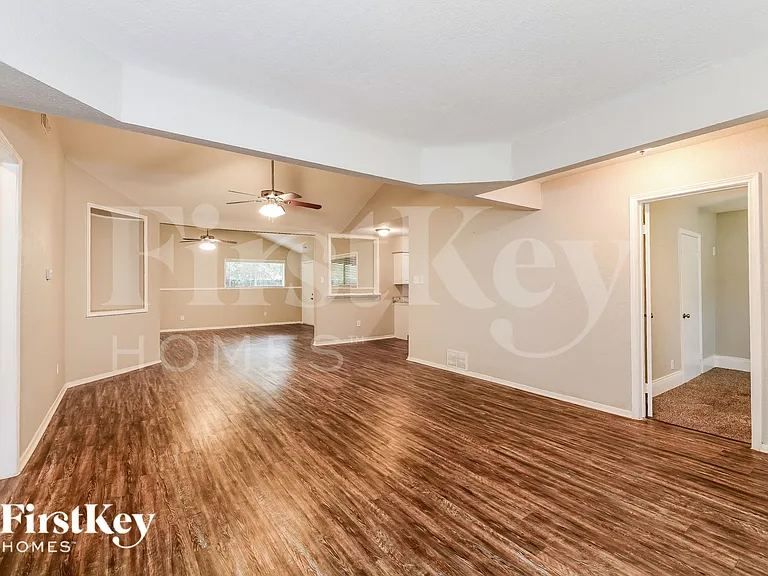 5721 Melanite Ave — Photo 5