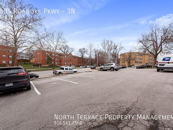 2nd image of 4405 Roanoke Pkwy #3