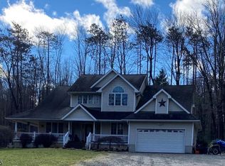 26 Arnold Rd, West Milford, NJ 07480