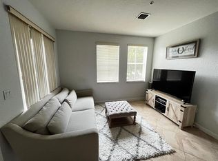 110 Jacaranda Country Club Dr, Plantation, FL 33324