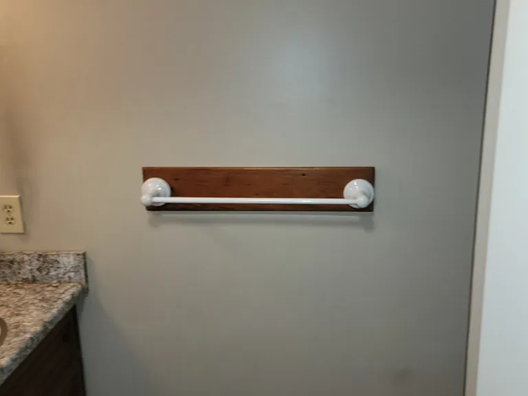 766 Wilson Cir SW — Photo 2