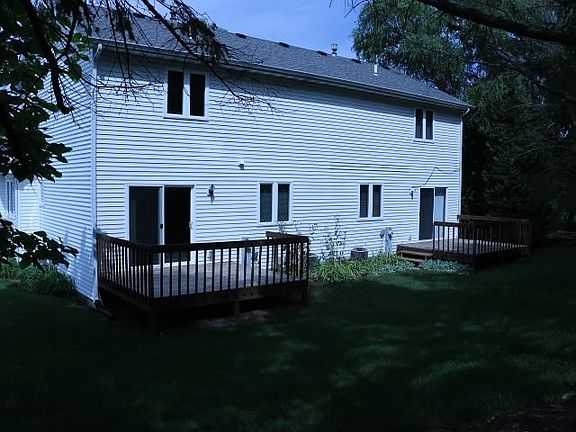 3rd image of 4626-28 Fenton Ln