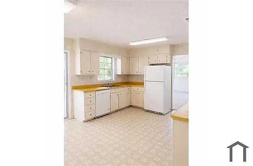 497 Lake Rd Photo 1