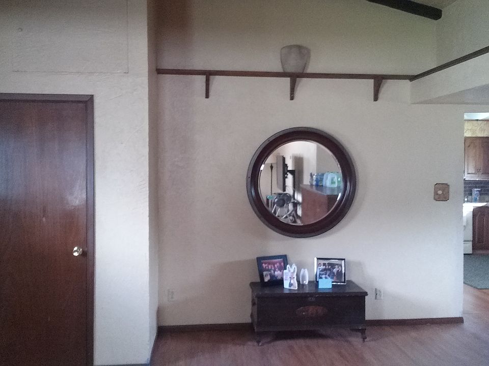 2nd image of 2943 Terry Ln
