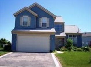 396 S Dogwood Cir, Round Lake, IL 60073