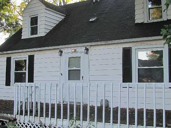 1st image of 810 S Putnam St
