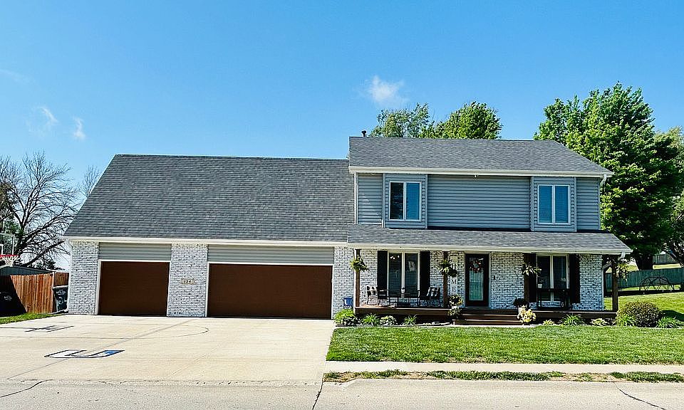 1st image of 124 Sunset Dr