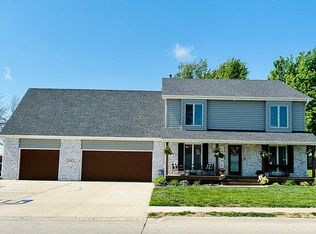 124 Sunset Dr, Underwood, IA 51576