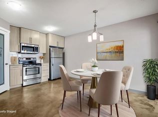 204 W 6th Ave #D, Strathmore, AB T1P1S3