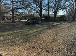 525 E New Orleans St, Broken Arrow, OK 74011