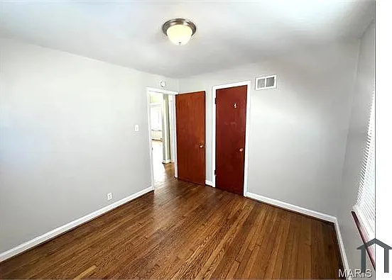 1033 Bakewell Dr — Photo 9