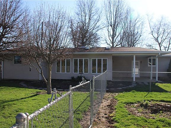2nd image of 155 S Country Club Ct
