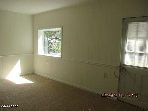 4th image of 4521 Putnam St