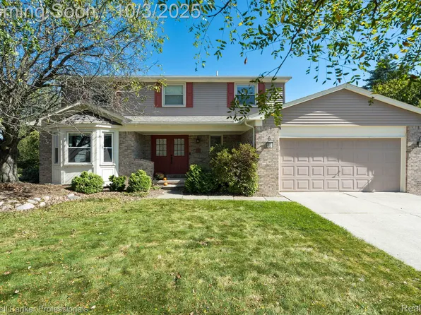 6844 Woodmere Dr, Canton, MI 48187