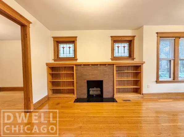3324 W Wilson Ave #1, Chicago, IL 60625