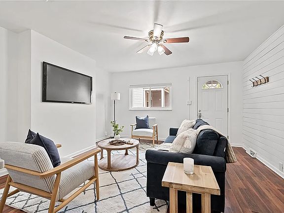4th image of 4607 Corday Way