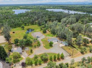 20251 Portero Dr, Redding, CA 96003