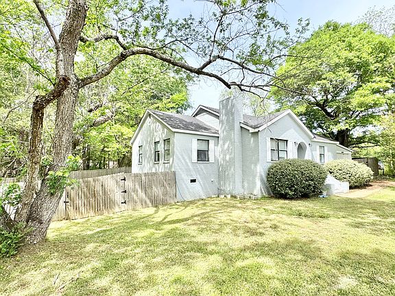 2nd image of 3865 Military Rd