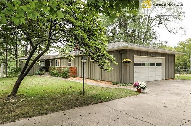 Peaceful and serene setting for this well maintained ranch home!