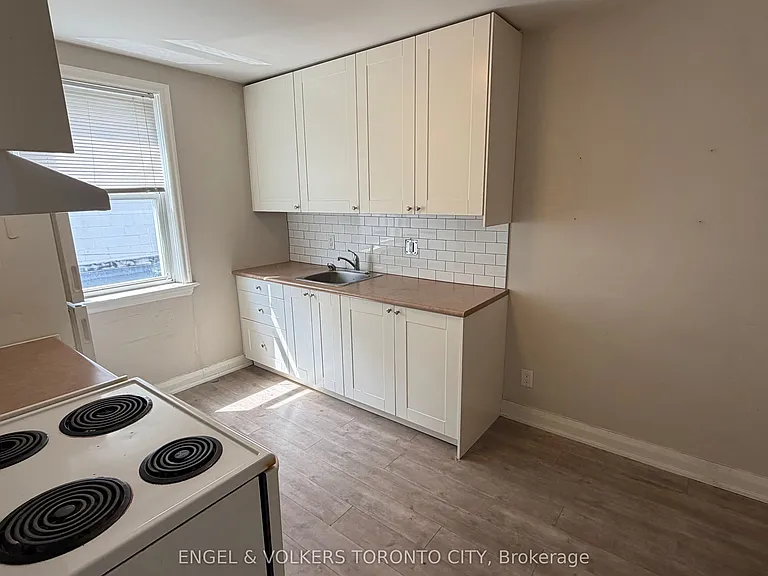15191 Yonge St #2 — Photo 5