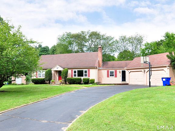 4th image of 39 Sunnybrook Drive