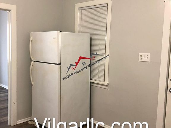 2nd image of 3939 Deal St Unit 5-2R