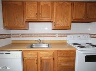 60 Markham Dr APT B5, Mt Lebanon, PA 15228