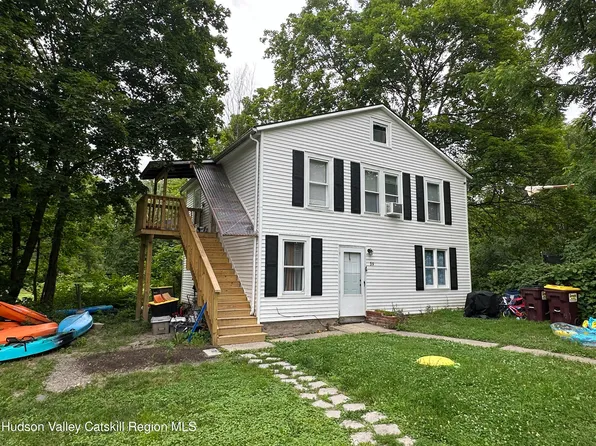 59 Church Street, Leeds, NY 12451