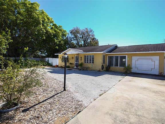 3rd image of 554 Edwards Dr