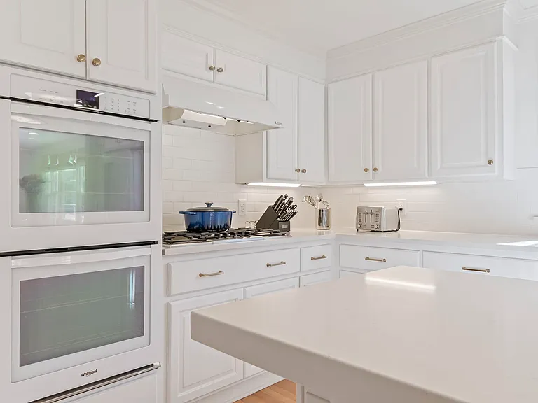 1209 Tyne Blvd — Photo 23