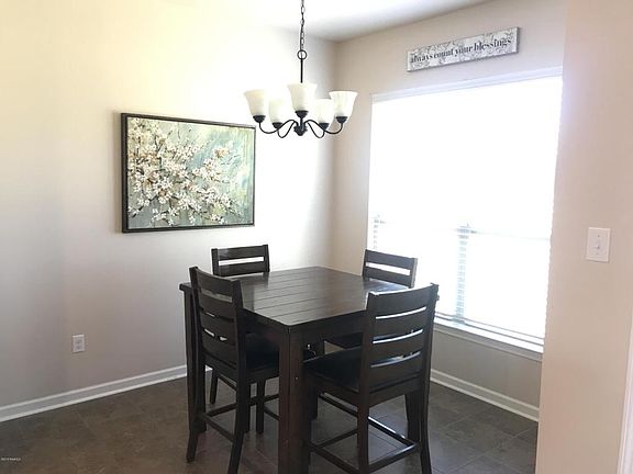 4th image of 308 Elwick Dr