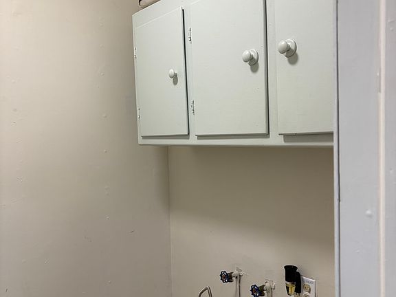 2nd image of 19 Friedman Rd