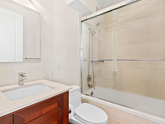 5th image of 1438 3rd Ave APT 14B