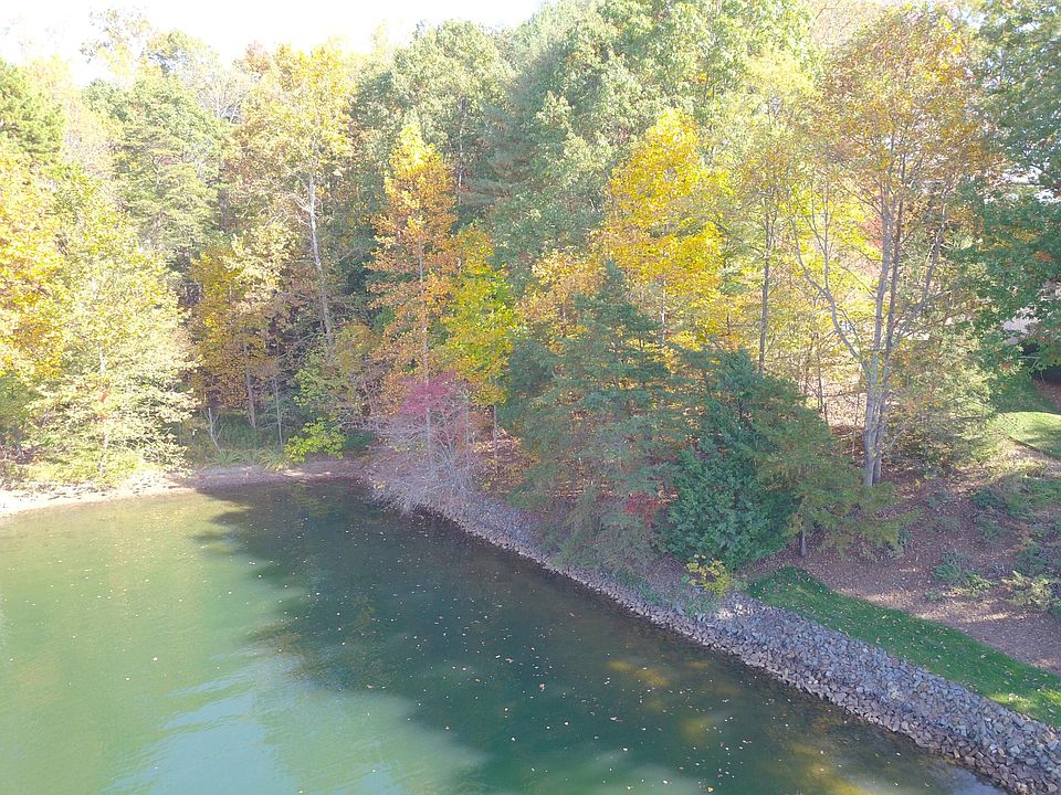 1st image of 24 Lake Shore Dr