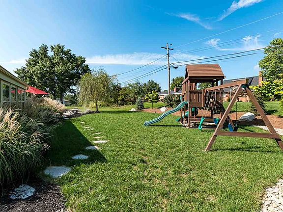 4th image of 1733 Monticello Dr