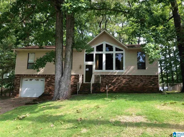 10 Polaris Cir, Birmingham, AL 35215