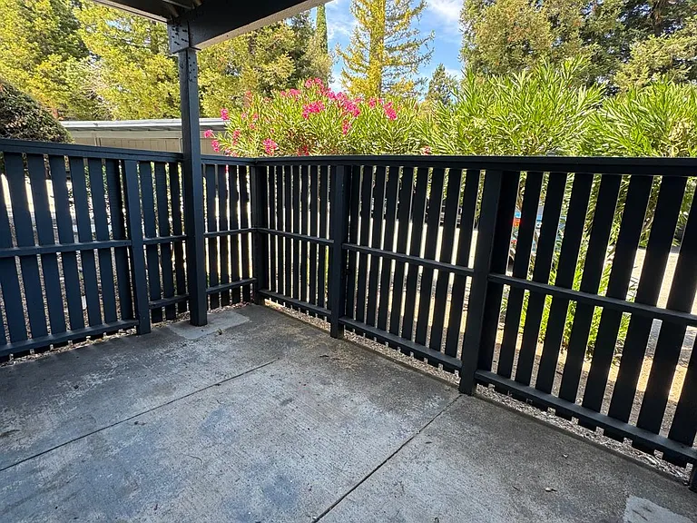 450 Alameda Del Prado #I — Photo 15