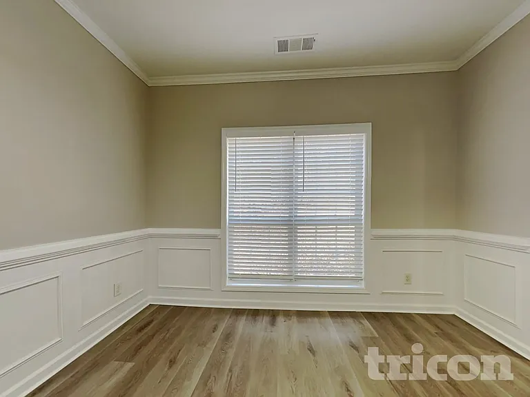 1219 Falls Creek Ct — Photo 4