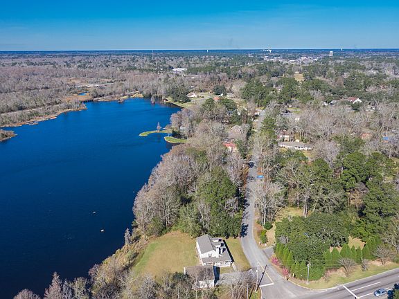 4th image of 99 Goose Creek Dr