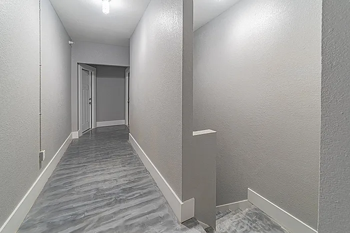 718 15th St #10 — Photo 3