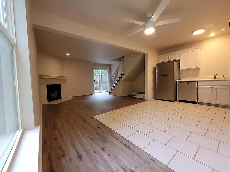 205 SW South Ave — Photo 5