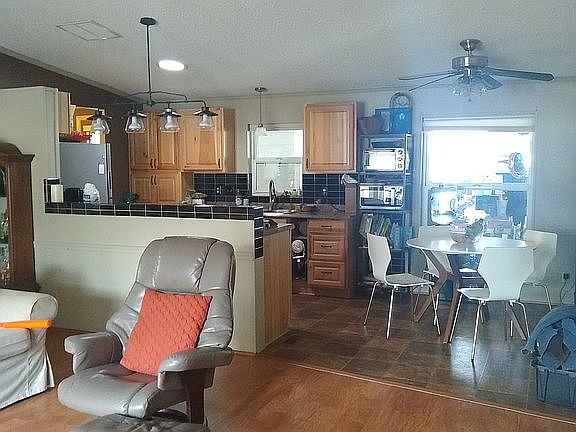 5th image of 14204 NE 10th Ave