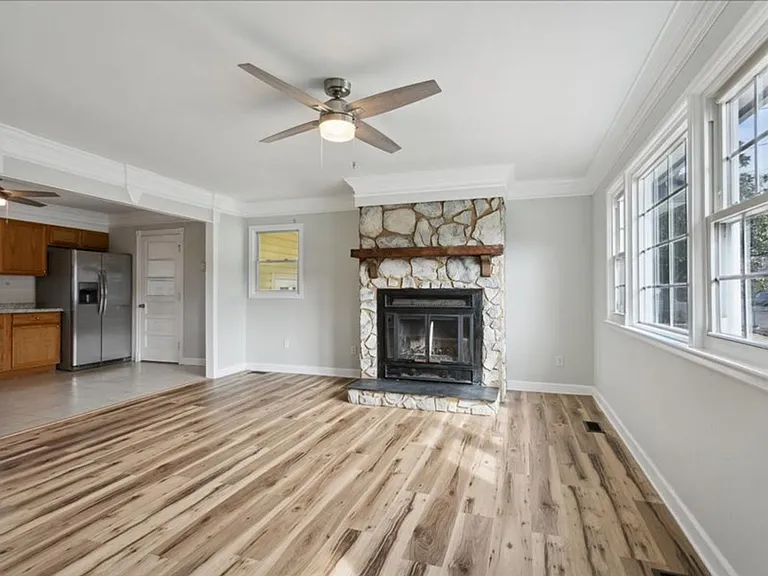 108 Tazewell Rd — Photo 3