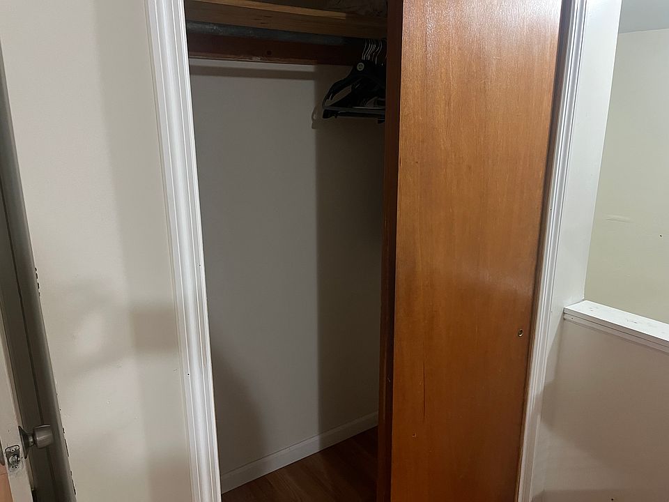 1st image of 109 Liverpool St #3
