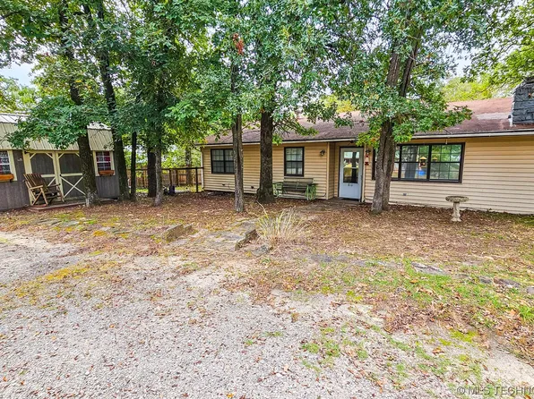 810 Country Club Blvd, Canadian, OK 74425